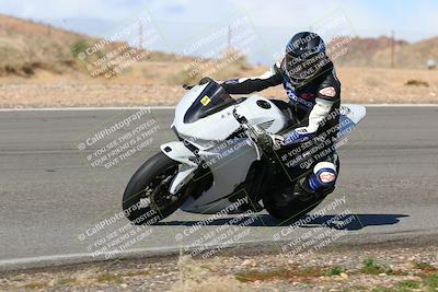 media/Feb-05-2023-Classic Track Day (Sun) [[c35aca4a42]]/Group 2/session 3 turn 13/